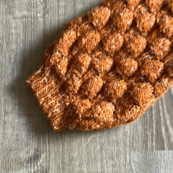 Orange and white knitted sweater. Size extra extra large from nine west. - Picture 2 of 7